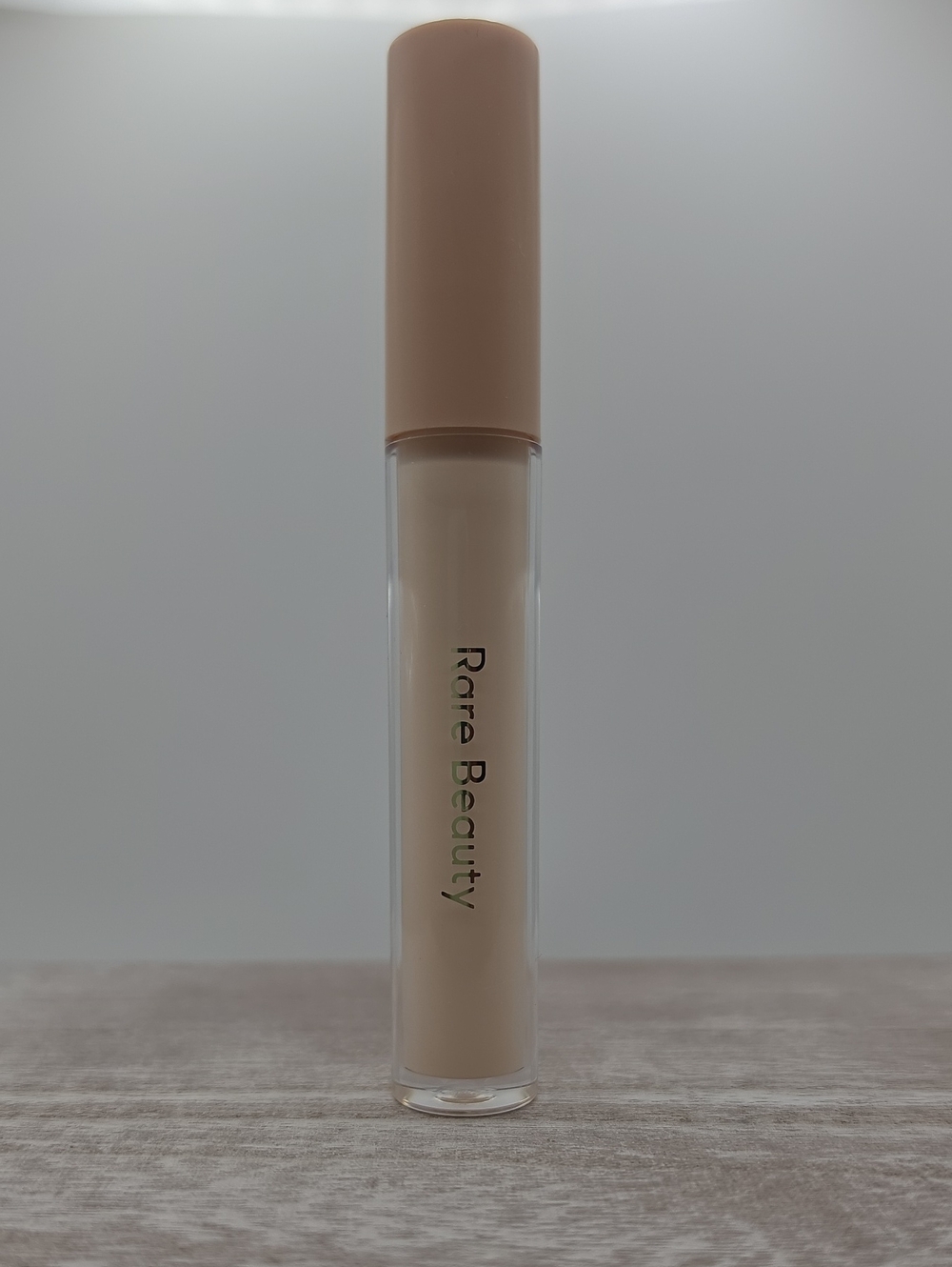 Rare Beauty Cream Concealer - Light